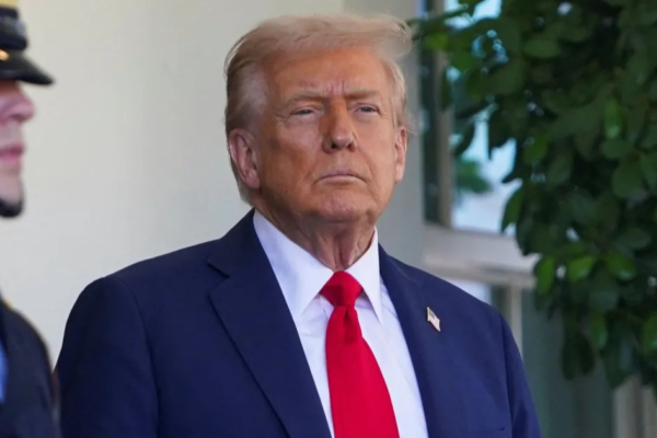 Guerra-comercial-Trump-amplia-tarifas-contra-aliados-dos-EUA