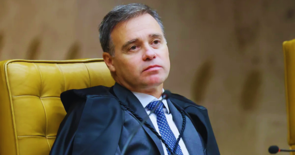 Lulisio-e-Bolsopaes-o-voto-que-desafia-campanhas